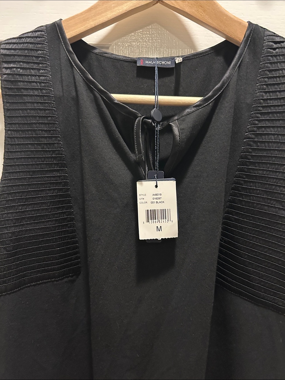 Magaschoni Black Ribbed-Shoulder Shell - Picture 3 of 4